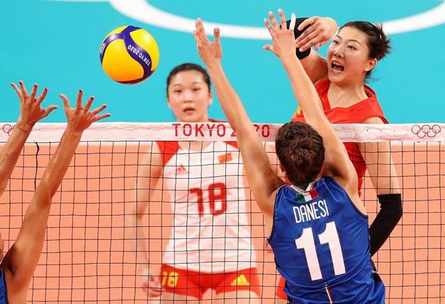 奥运会-朱婷伤缺中国女排3-0完胜意大利女排仍出局